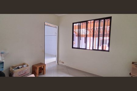 Casa à venda com 228m², 2 quartos e 2 vagasQuarto de Serviço