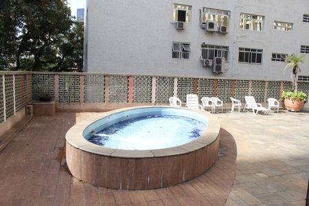 Apartamento à venda com 159m², 3 quartos e 1 vagaÁrea comum - Piscina