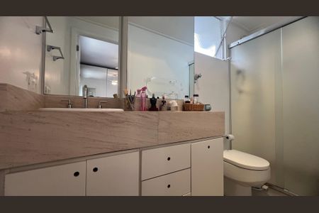 Apartamento à venda com 96m², 3 quartos e sem vagaBanheiro da Suíte