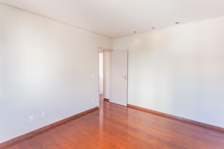 Apartamento à venda com 158m², 4 quartos e 2 vagasSuíte