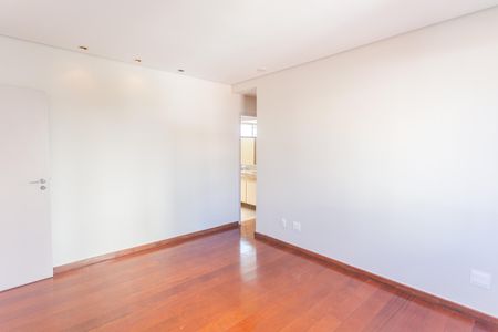 Apartamento à venda com 158m², 4 quartos e 2 vagasSuíte