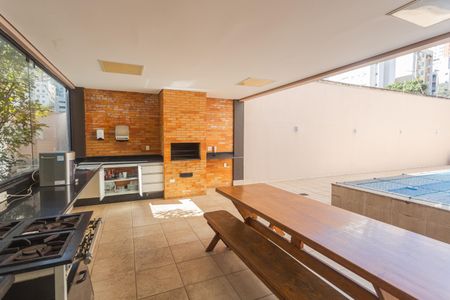 Apartamento à venda com 158m², 4 quartos e 2 vagasÁrea comum - Churrasqueira