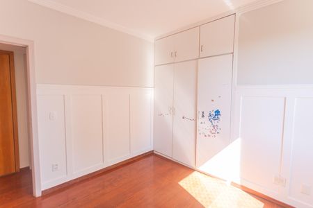 Apartamento à venda com 158m², 4 quartos e 2 vagasQuarto 3
