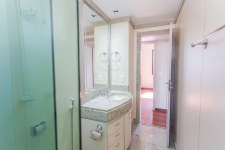 Apartamento à venda com 158m², 4 quartos e 2 vagasBanheiro Social 