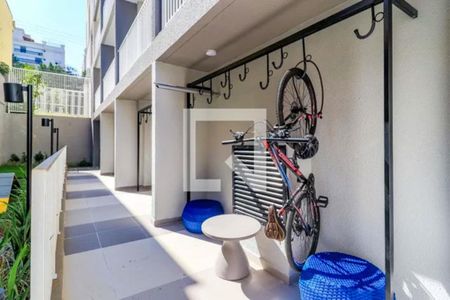 Apartamento para alugar com 31m², 1 quarto e sem vaga Apartamento para alugar com 31m², 1 quarto e sem vagaÁrea comum - Bicicletário