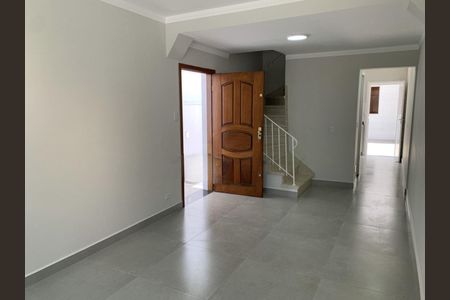 Casa à venda com 83m², 2 quartos e 1 vaga