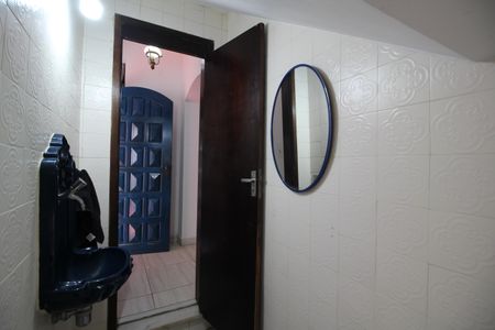 Casa de condomínio à venda com 273m², 4 quartos e 4 vagasLavabo