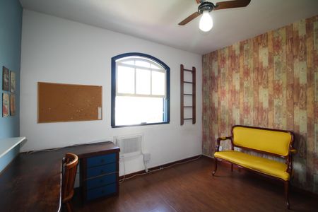 Casa de condomínio à venda com 273m², 4 quartos e 4 vagasQuarto 2