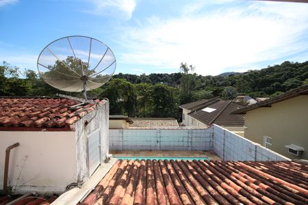 Casa de condomínio à venda com 273m², 4 quartos e 4 vagasQuarto 3 - Vista