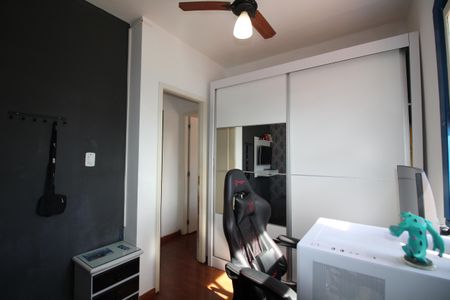 Casa de condomínio à venda com 273m², 4 quartos e 4 vagasQuarto 3