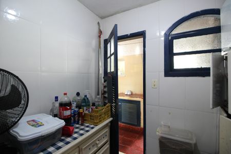 Casa de condomínio à venda com 273m², 4 quartos e 4 vagasQuarto de Serviço 1