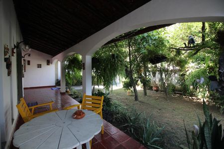 Casa de condomínio à venda com 273m², 4 quartos e 4 vagasVaranda