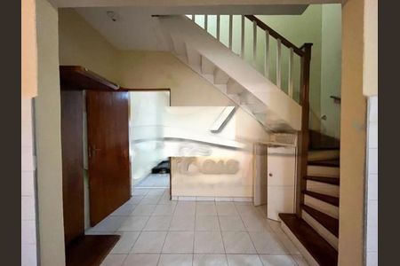 Casa à venda com 2 quartos, 120m² em Vila Gumercindo, São Paulo