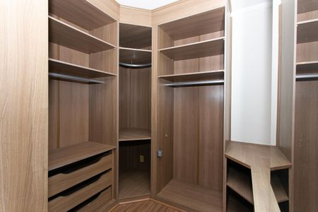 Apartamento para alugar com 63m², 3 quartos e 1 vaga Apartamento para alugar com 63m², 3 quartos e 1 vagaCloset do Quarto 2