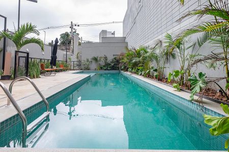 Studio para alugar com 25m², 1 quarto e sem vaga Studio para alugar com 25m², 1 quarto e sem vagaPiscina