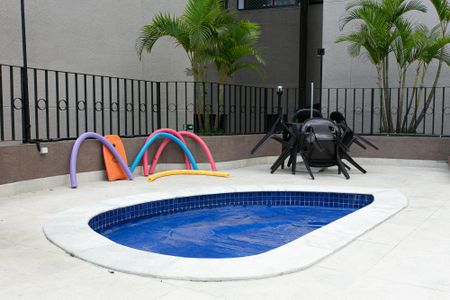 Apartamento à venda com 63m², 2 quartos e 1 vagaÁrea comum - Piscina