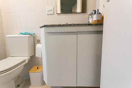 Apartamento à venda com 63m², 2 quartos e 1 vaga Apartamento à venda com 63m², 2 quartos e 1 vagaBanheiro da Suíte