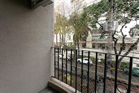 Apartamento à venda com 63m², 2 quartos e 1 vaga Apartamento à venda com 63m², 2 quartos e 1 vagaVaranda