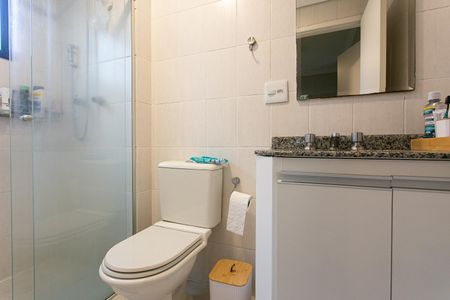 Apartamento à venda com 63m², 2 quartos e 1 vaga Apartamento à venda com 63m², 2 quartos e 1 vagaBanheiro da Suíte