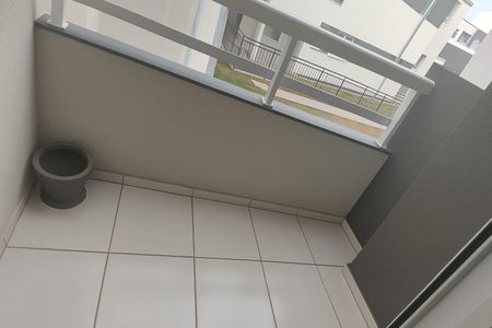 Apartamento à venda com 58m², 3 quartos e 1 vaga Apartamento à venda com 58m², 3 quartos e 1 vagaVaranda