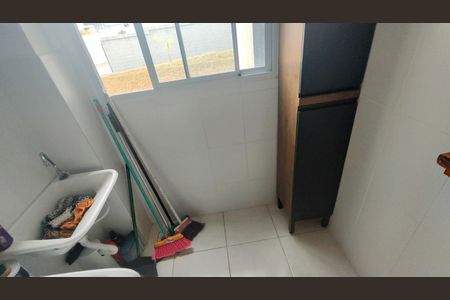 Apartamento à venda com 58m², 3 quartos e 1 vaga Apartamento à venda com 58m², 3 quartos e 1 vagaÁrea de Serviço