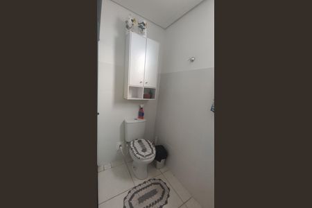 Apartamento à venda com 58m², 3 quartos e 1 vaga Apartamento à venda com 58m², 3 quartos e 1 vagaBanheiro