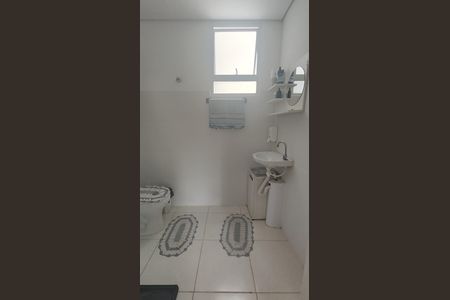 Apartamento à venda com 58m², 3 quartos e 1 vaga Apartamento à venda com 58m², 3 quartos e 1 vagaBanheiro
