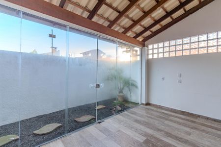Casa para alugar com 90m², 2 quartos e 1 vagaÁrea comum - Churrasqueira