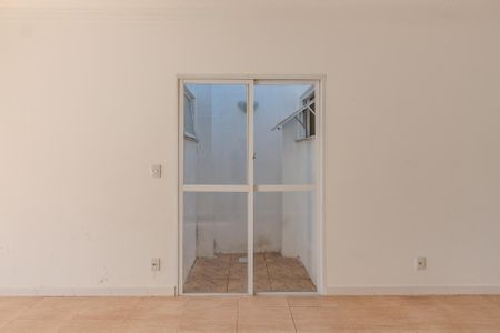 Casa para alugar com 90m², 2 quartos e 1 vagaSala