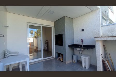 Casa de condomínio à venda com 88m², 2 quartos e 1 vagaÁrea com churrasqueira 