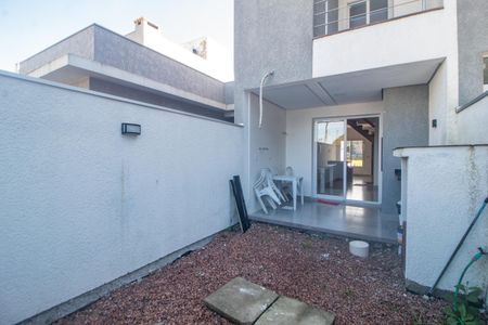 Casa à venda com 88m², 2 quartos e 1 vagaQuintal