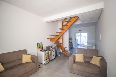 Casa à venda com 88m², 2 quartos e 1 vagaSala