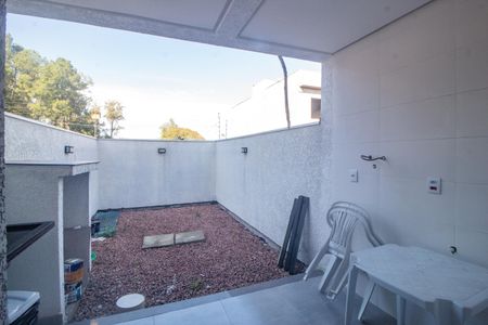 Casa à venda com 88m², 2 quartos e 1 vagaQuintal
