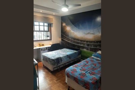 Casa à venda com 186m², 3 quartos e 1 vaga