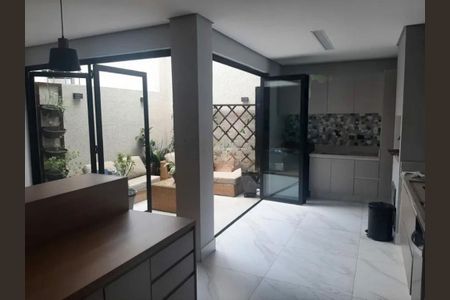Casa à venda com 186m², 3 quartos e 1 vaga