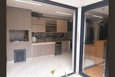 Casa à venda com 186m², 3 quartos e 1 vaga