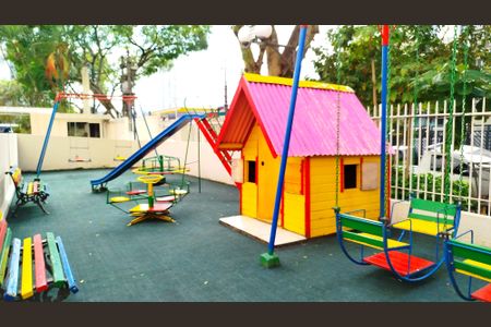 Apartamento para alugar com 69m², 2 quartos e 1 vagaPlayground