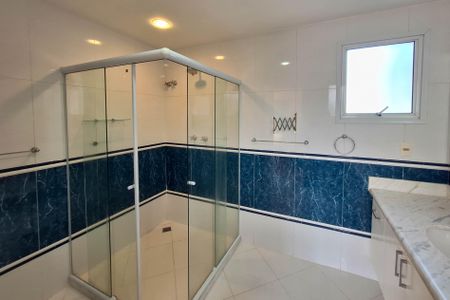 Casa à venda com 334m², 4 quartos e 3 vagasBanheiro da Suíte 3