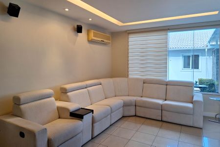 Casa à venda com 334m², 4 quartos e 3 vagasSala 3