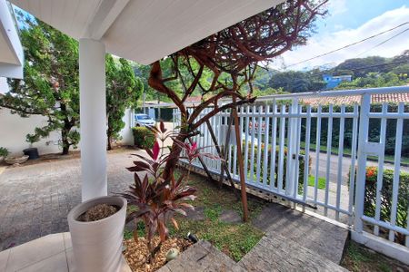 Casa à venda com 334m², 4 quartos e 3 vagasÁrea comum