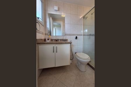 Casa à venda com 334m², 4 quartos e 3 vagasBanheiro Social