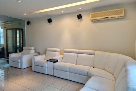 Casa à venda com 334m², 4 quartos e 3 vagasSala 3