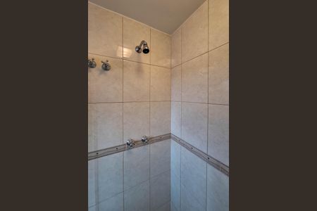 Casa à venda com 334m², 4 quartos e 3 vagasBanheiro Social