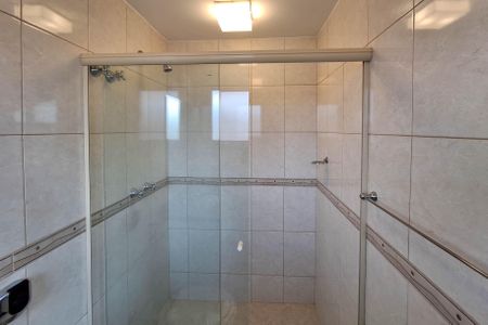 Casa à venda com 334m², 4 quartos e 3 vagasBanheiro Social