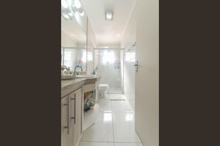 Casa à venda com 120m², 2 quartos e 2 vagas Casa à venda com 120m², 2 quartos e 2 vagasBanheiro 1