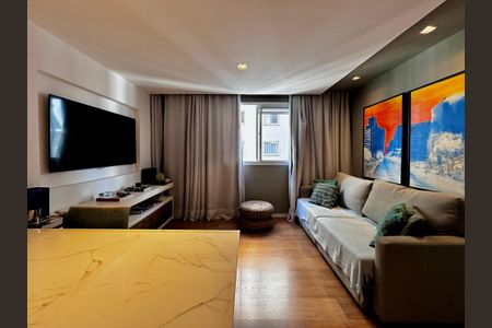 Apartamento à venda com 32m², 1 quarto e sem vaga Apartamento à venda com 32m², 1 quarto e sem vagaSala