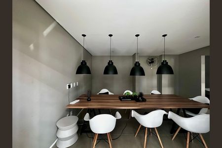 Apartamento à venda com 32m², 1 quarto e sem vaga Apartamento à venda com 32m², 1 quarto e sem vagaCoworking