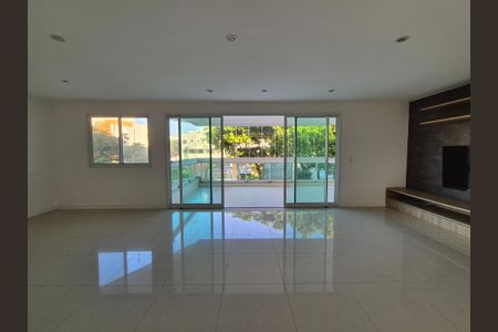 Apartamento para alugar com 178m², 3 quartos e 3 vagasSala