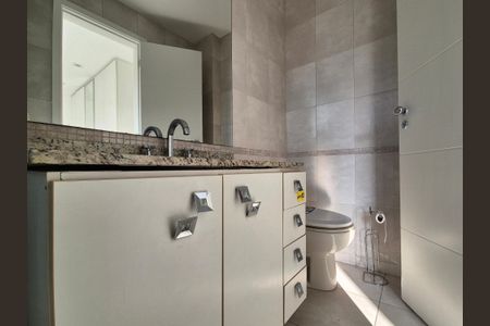 Apartamento para alugar com 178m², 3 quartos e 3 vagasBanheiro da Suíte 2