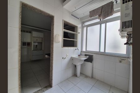 Apartamento para alugar com 178m², 3 quartos e 3 vagasÁrea de Serviço